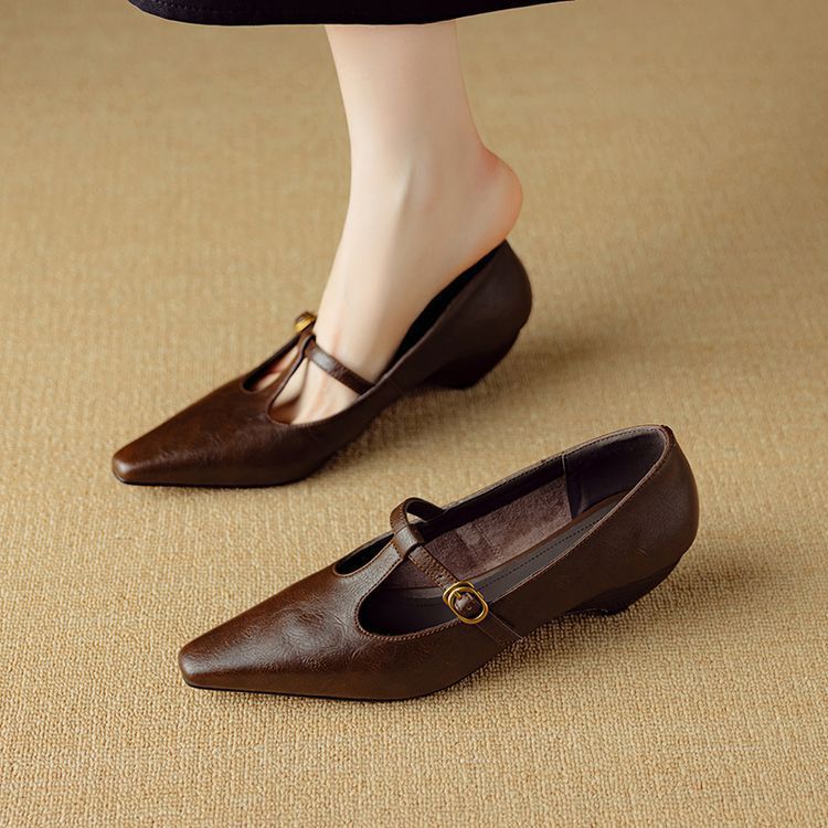 Zuri Genuine Leather T-Strap Mary Jane Pumps
