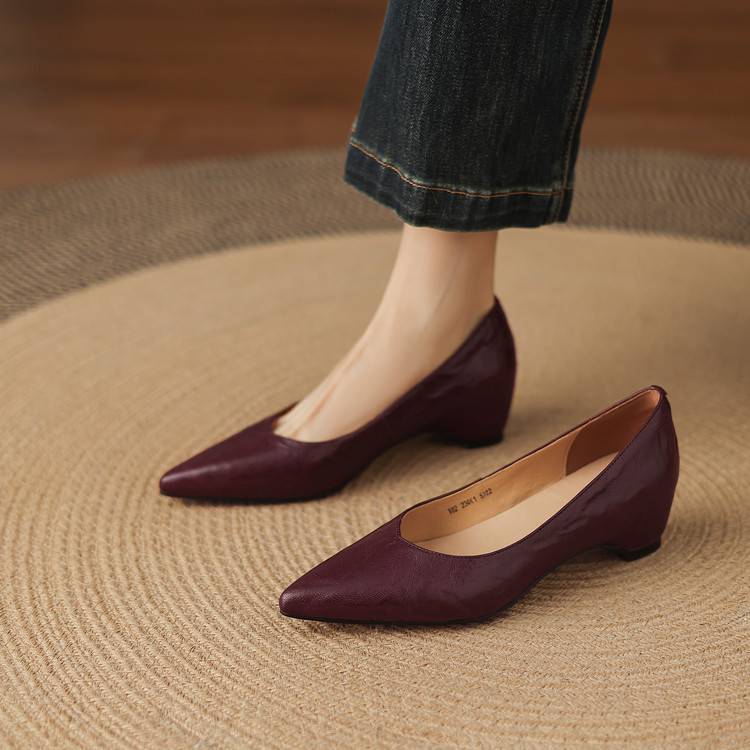 Marlot Genuine Leather Pointed-Toe Heel Pumps