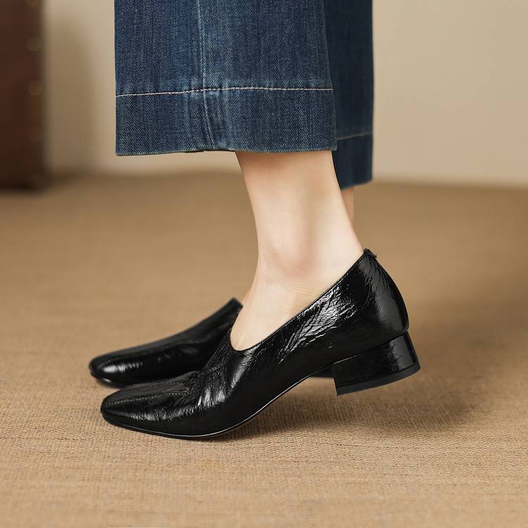 Flea Genuine Leather Loafer Pumps