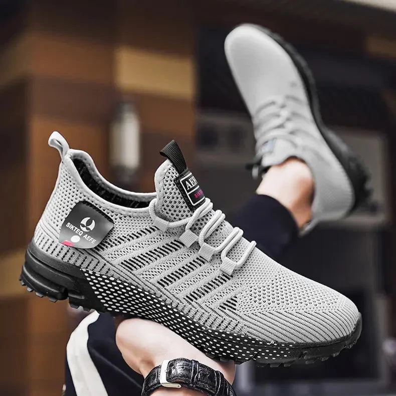 Ozy Sneakers