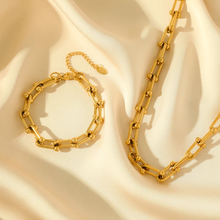 Caleste Necklace
