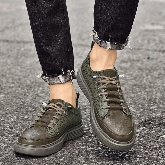 Garnel Sneakers