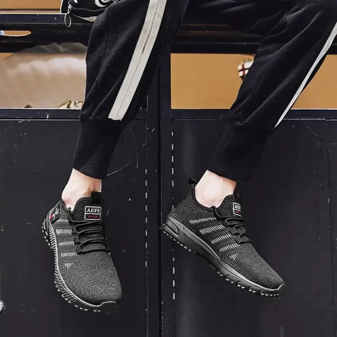 Ozy Sneakers