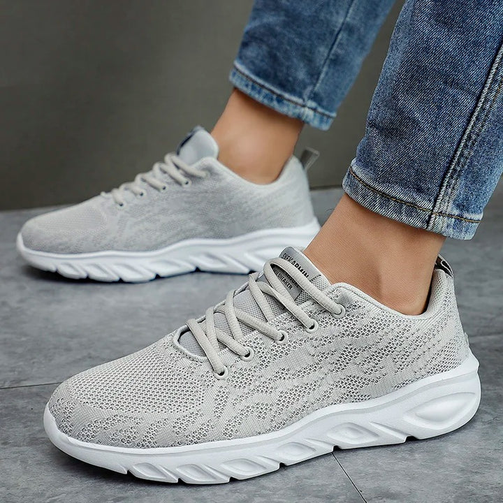 Maxim Sneakers