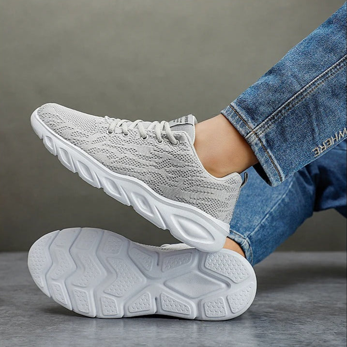 Maxim Sneakers